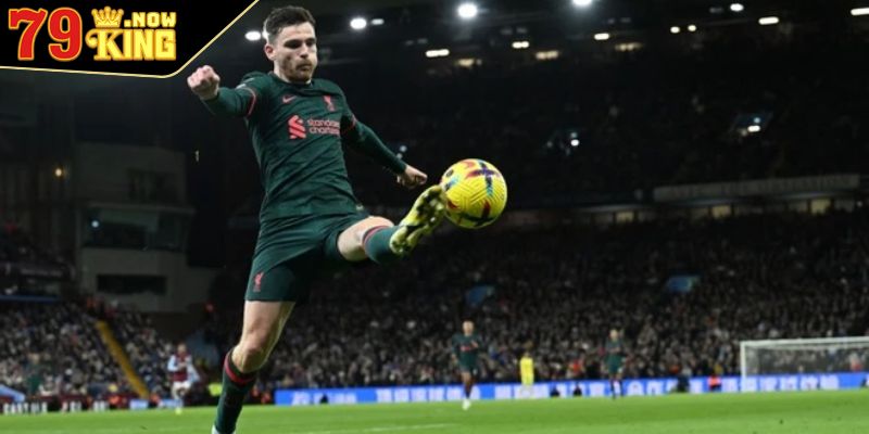 Hậu Vệ Cánh Trái Hay Nhất Thế Giới Mà Người Hâm Mộ Cần Biết 2 Hậu vệ Andrew Robertson giàu kinh nghiệm